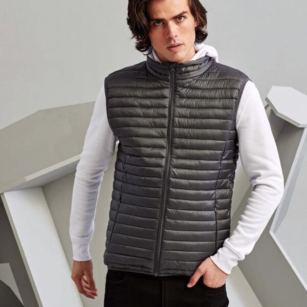 MEN TRIBE FINLINE PADDED GILET Miniaturansicht